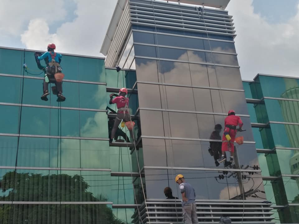 Dokumentasi CV ADVENTURE GROUP